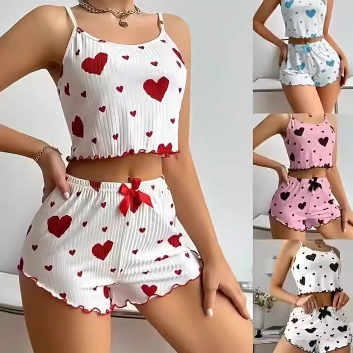 Two piece set of women's love pajamas