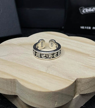 Classic Cruciform Ring