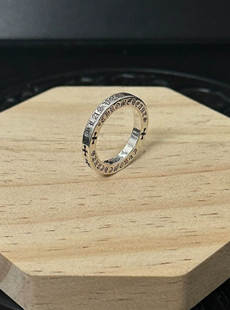 Classic Cruciform Ring