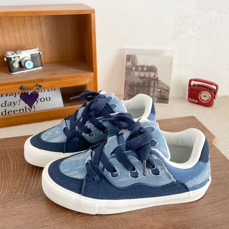 Contrast Lace Up Round Toe Flats Sneakers