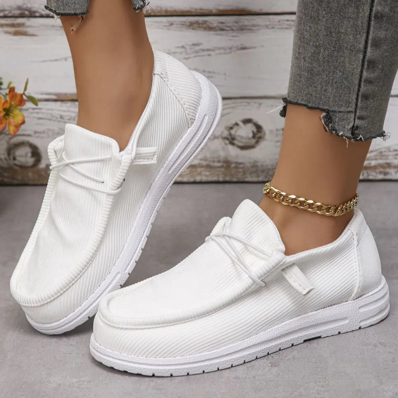 Retro Round Toe Sneakers