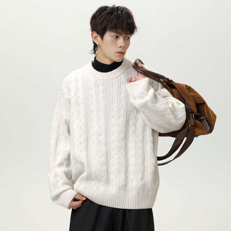 Solid color round neck sweater for men