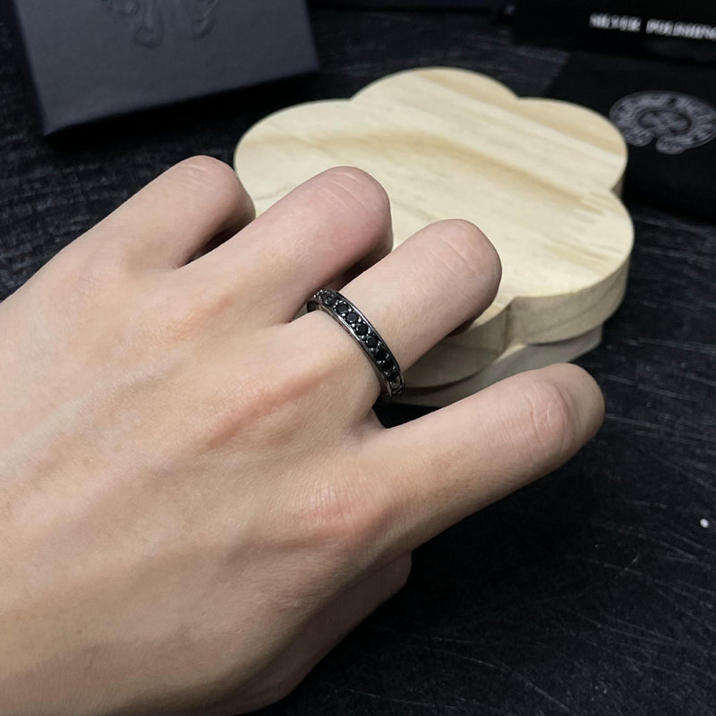 Classic Cruciform Ring