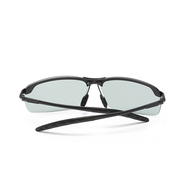 Men's Photochromic Polarized Sunglasses - Auto Darkening Lenses