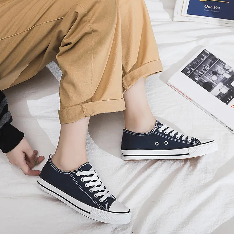 Classic Lace-Up Round Toe Sneakers