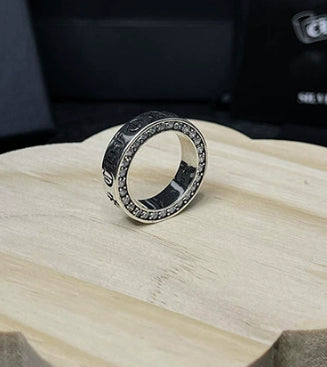 Classic Cruciform Ring