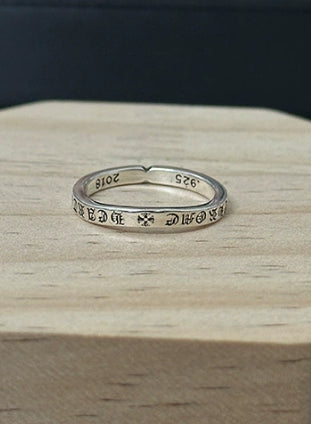 Classic Cruciform Ring