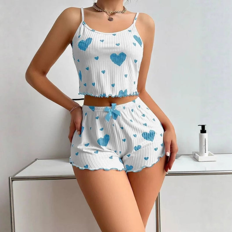Two piece set of women's love pajamas