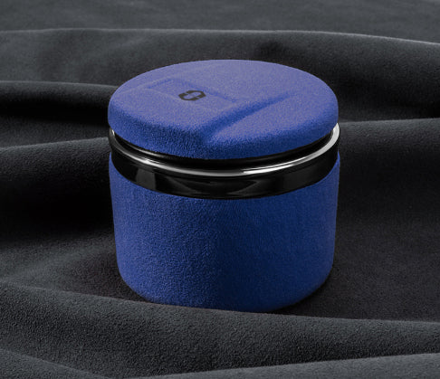 Suitable for AITO WENJIE car ashtray M5 M7 M9 car with lid anti fly ash suede interior supplies