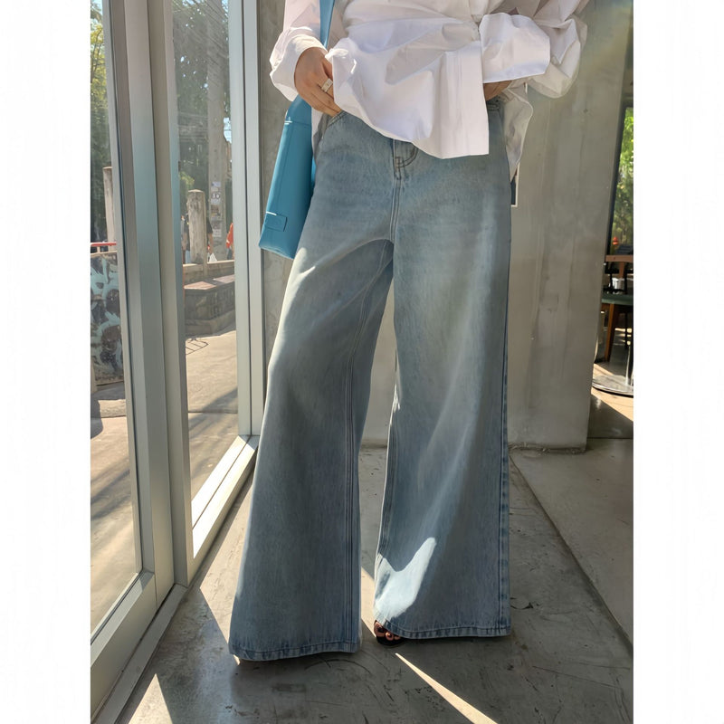 Retro fashion high waisted slightly flared jeans for women