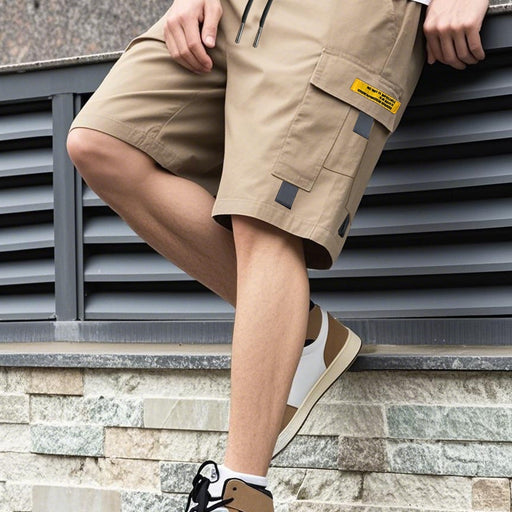 Men’s khaki loose fit cargo shorts with drawstring waist