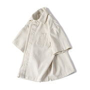 Lightweight men’s casual short sleeve shirt with patch pocket and relaxed fit design