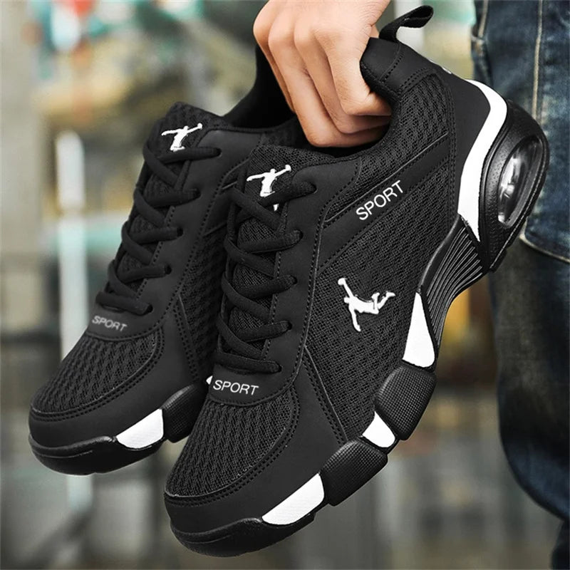 Black and white men’s mesh athletic sneakers with classic sporty style
