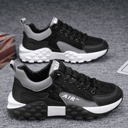 Men’s lightweight canvas sneakers for travel and casual walking