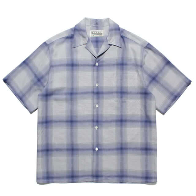 men's plaid short sleeve shirt featuring a relaxed fit and breathable fabric for casual street style.