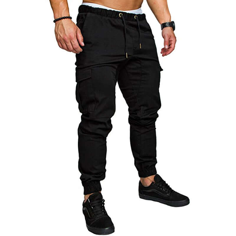 slim fir cargo joggers for men in black, casual style with elastic cuffs and side pockets, perfect for everyday wear